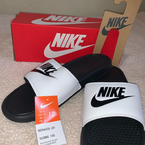 Champion shirt/Nike sandals/ Take all for only $80 - Picture 4 of 4